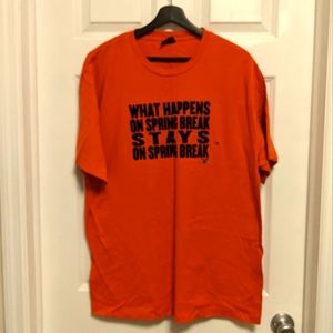 American eagle AE "what happens in spring break..." XL Tshirt